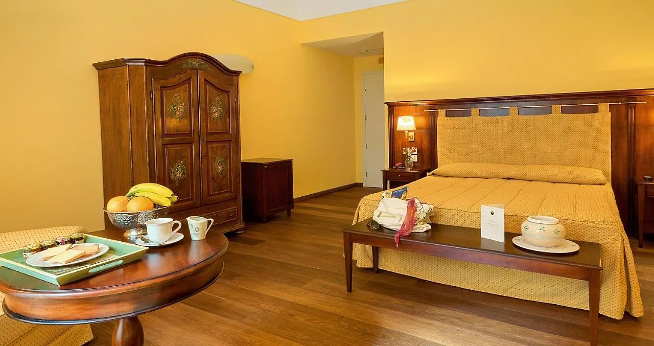 Hotel La Plumeria Cefalu