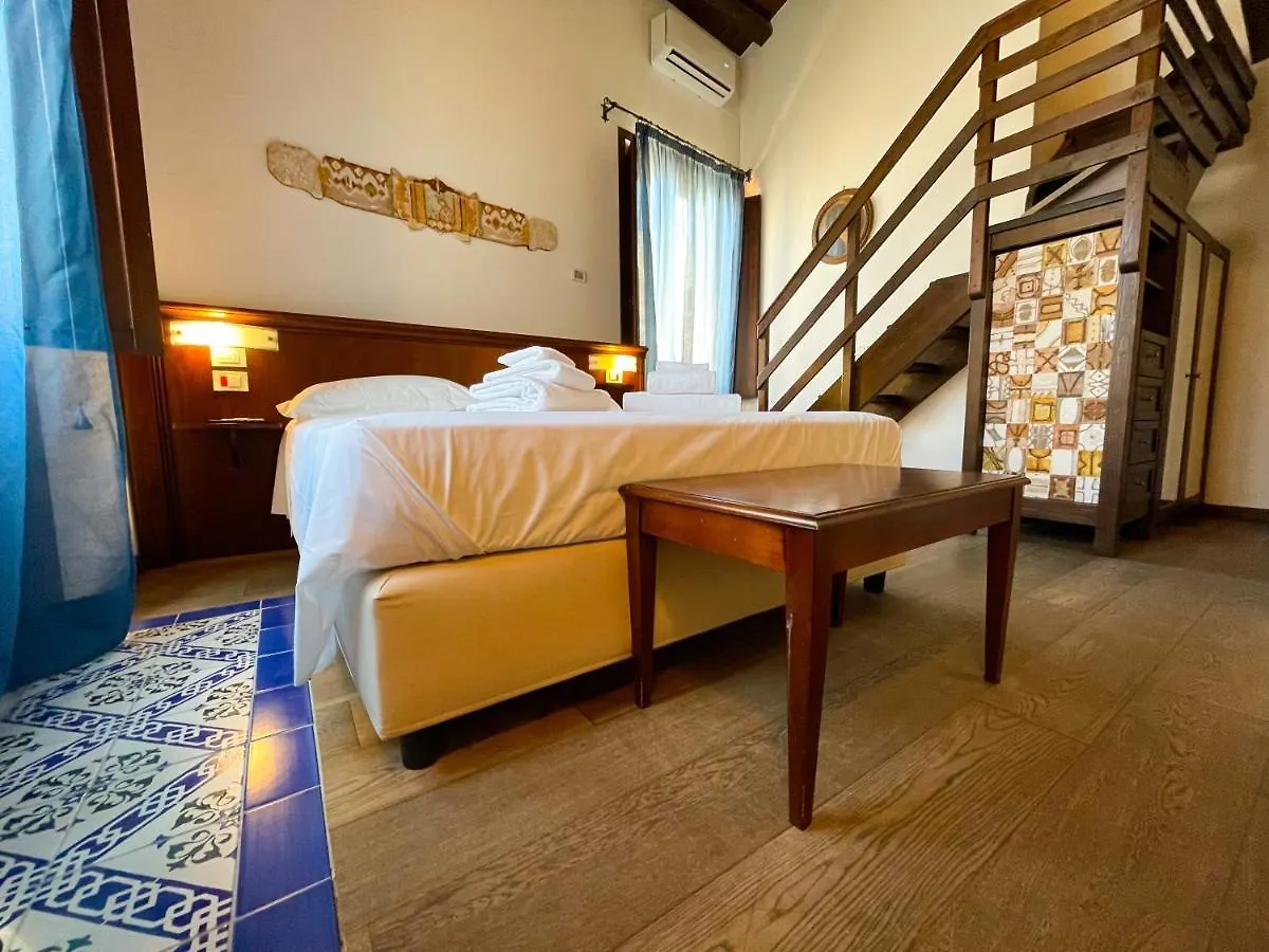 Hotel La Plumeria Cefalu