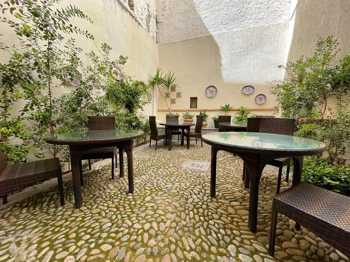 Hotel La Plumeria Cefalu
