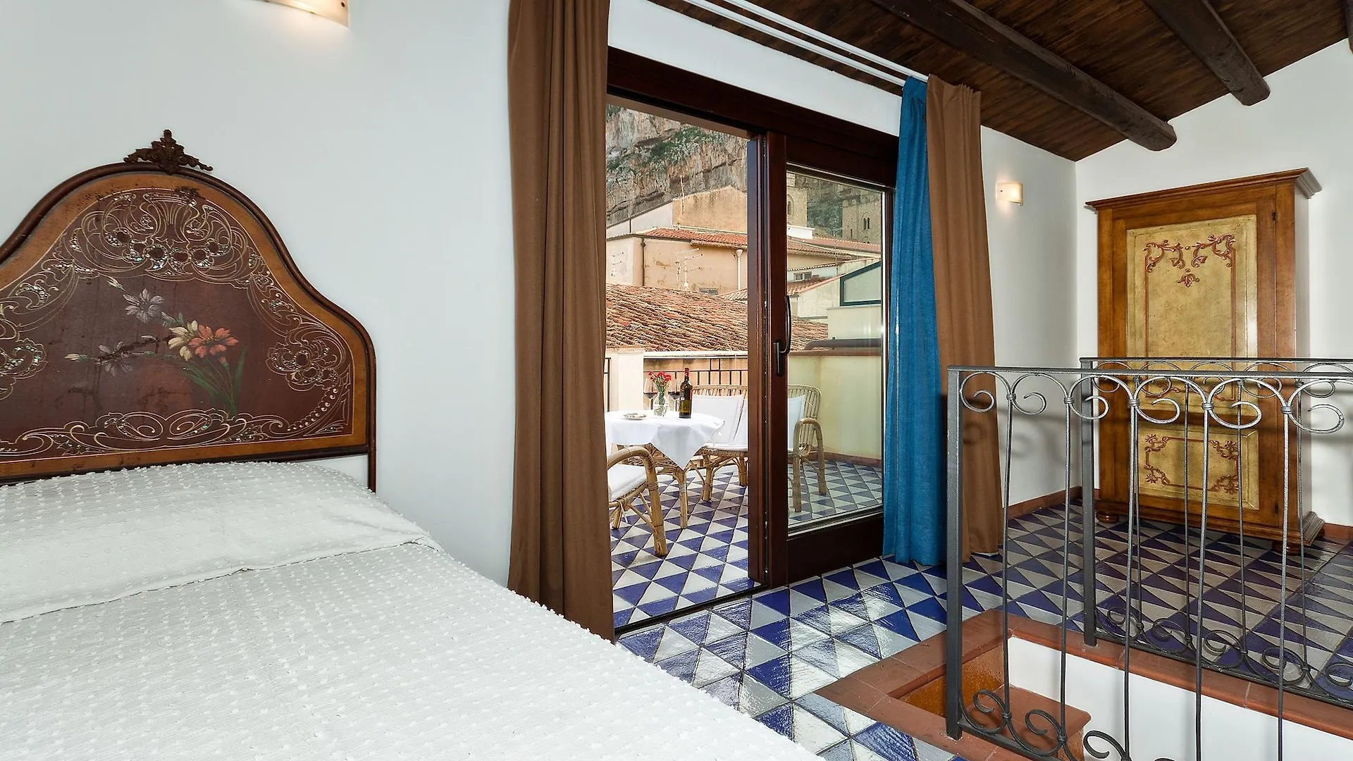 ****  Hotel La Plumeria Cefalu Italy