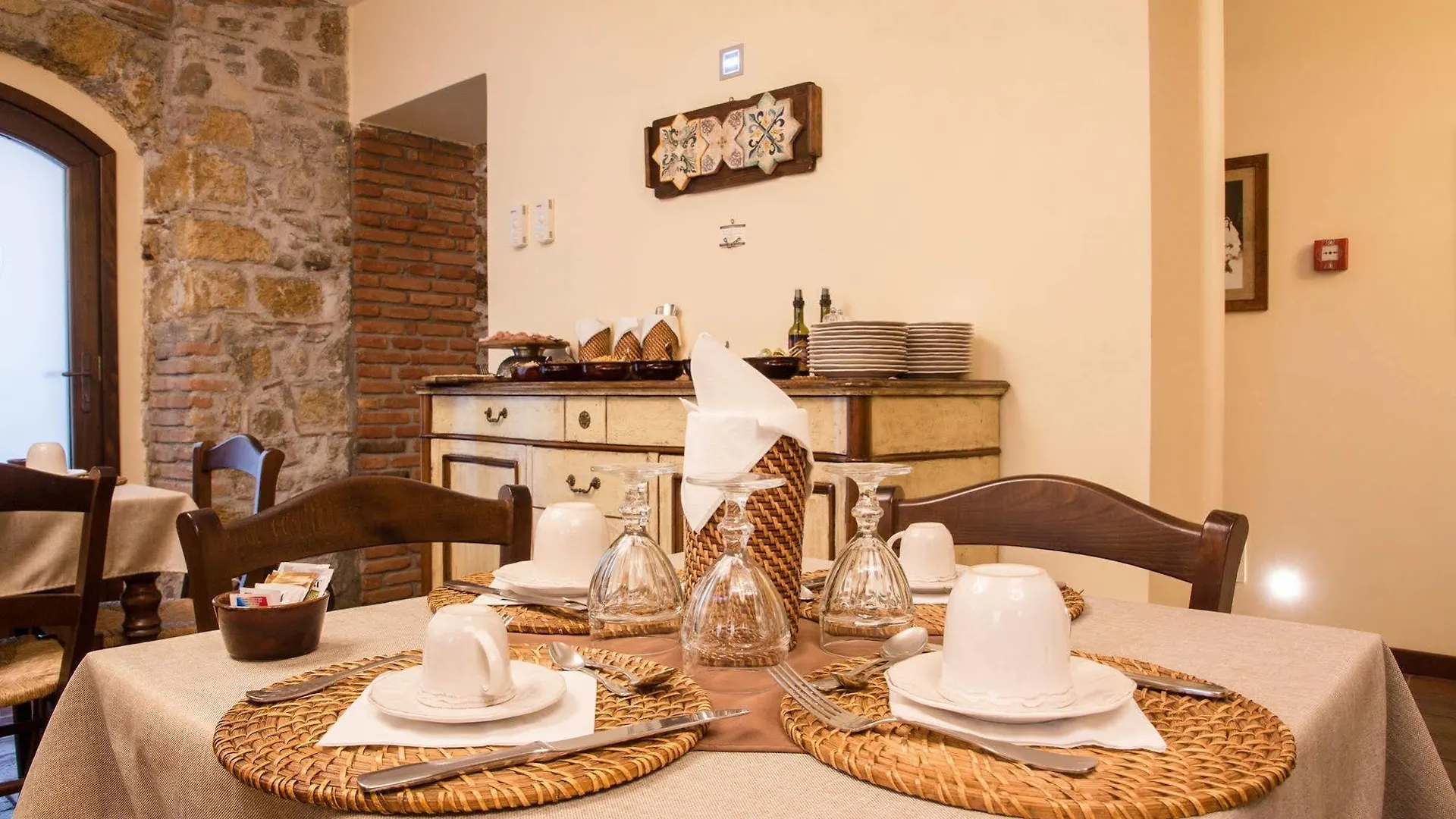 Hotel La Plumeria Cefalu 4*,